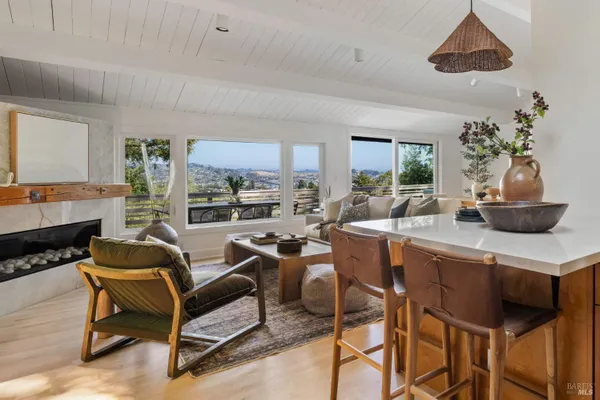 195 MARINA VISTA AVE