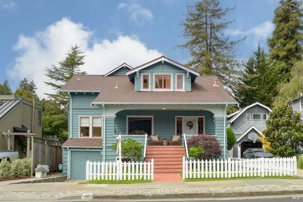 11 GROVE ST