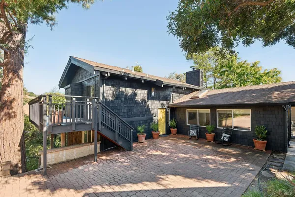 34 TOMAHAWK DR