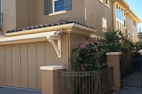 3569 ROCKING HORSE CT