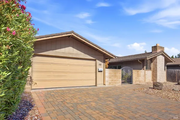 59 MOUNT MUIR CT