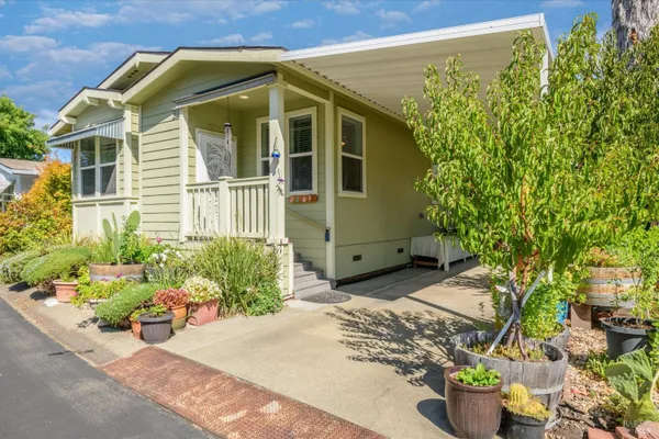 2412 FOOTHILL BLVD SPC 42