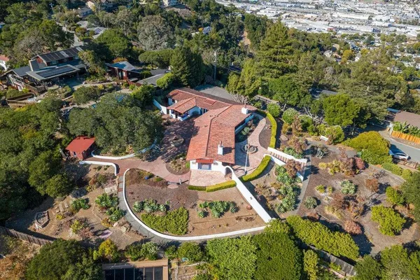 205 BRET HARTE RD