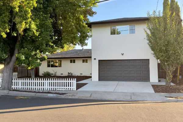 2625 NEOTOMAS AVE