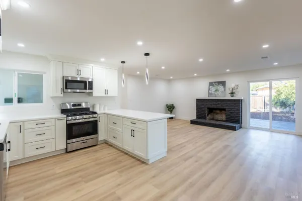 2625 NEOTOMAS AVE