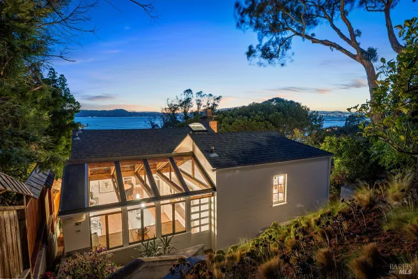 50 WESTERN DR