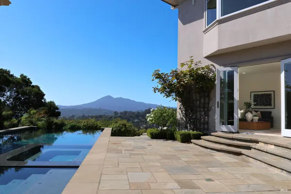 285 MARGARITA DR