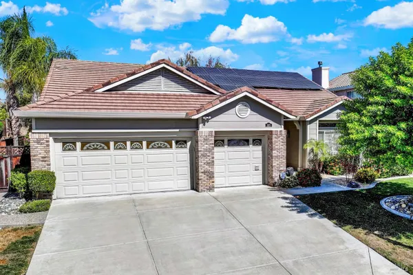 933 MULBERRY CT