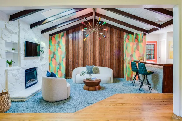 109 VENDOLA DR