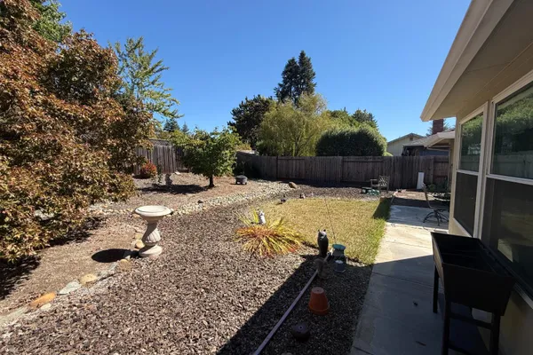 6905 FAIRFIELD DR