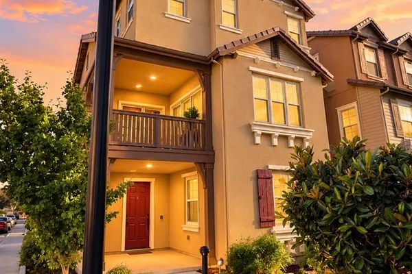 1517 HIDDEN CREEK LN