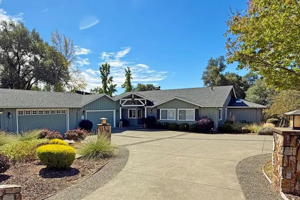 2090 SIERRA PL