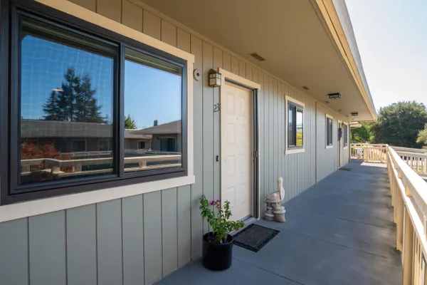 720 PETALUMA BLVD 23