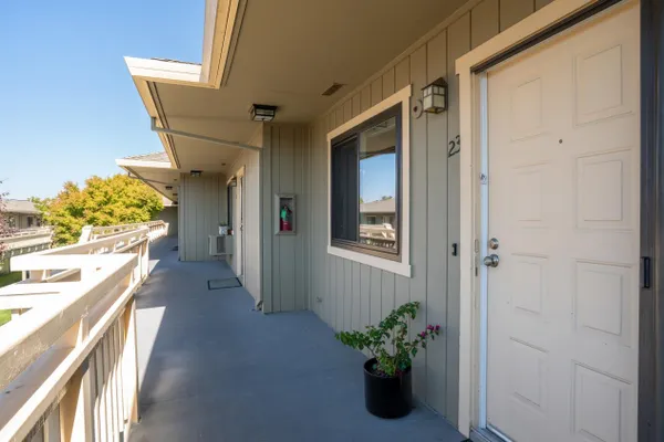 720 PETALUMA BLVD 23