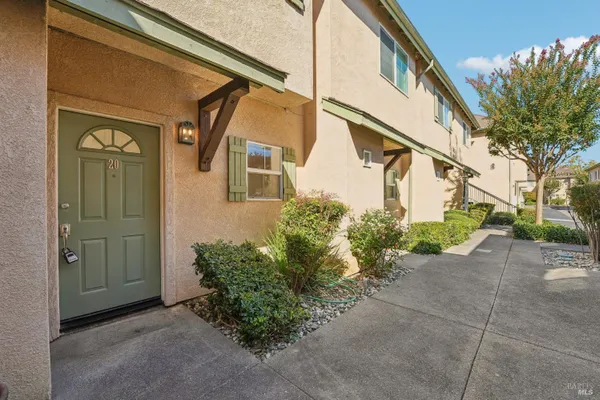 20 BRIDGEGATE WAY