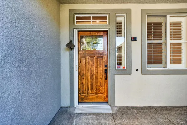 101 CLOVER SPRINGS DR