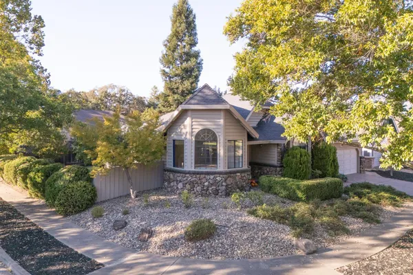 1558 CENTENNIAL CIR