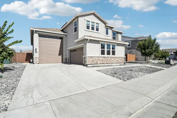 1520 EISENHOWER CT