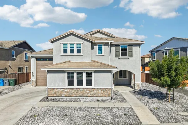 1520 EISENHOWER CT