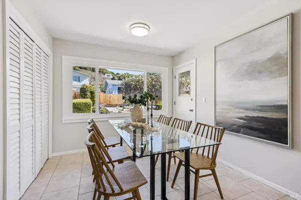 893 TIBURON BLVD