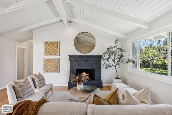 893 TIBURON BLVD