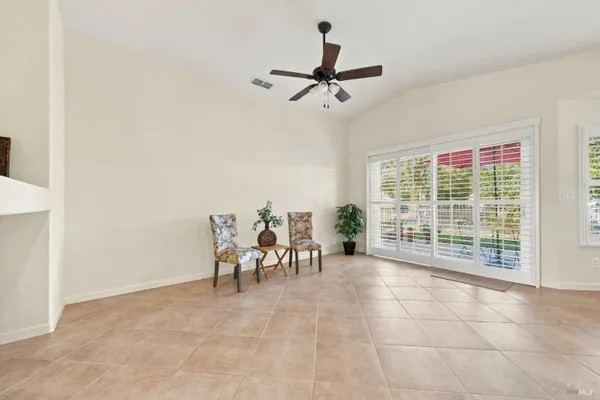 231 RIVERSIDE DR