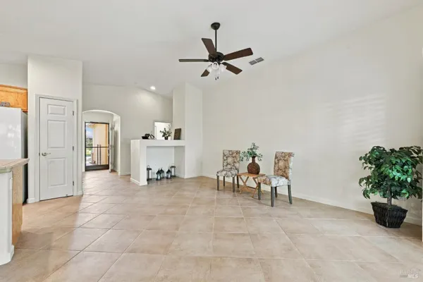 231 RIVERSIDE DR