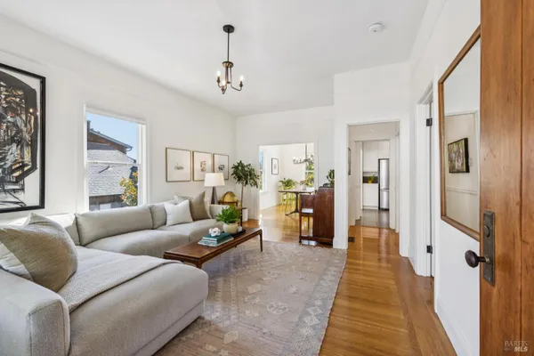 25 FOSS AVE