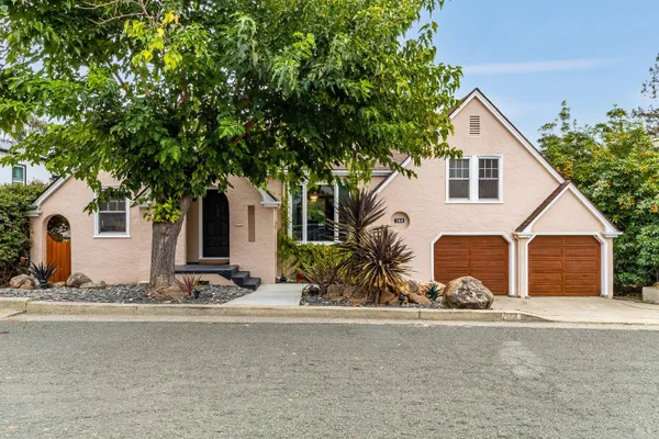 144 MOUNTAIN VIEW AVE