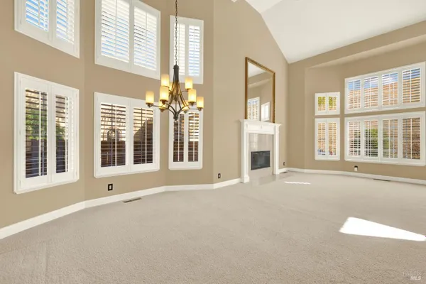 2913 TURNBERRY CT