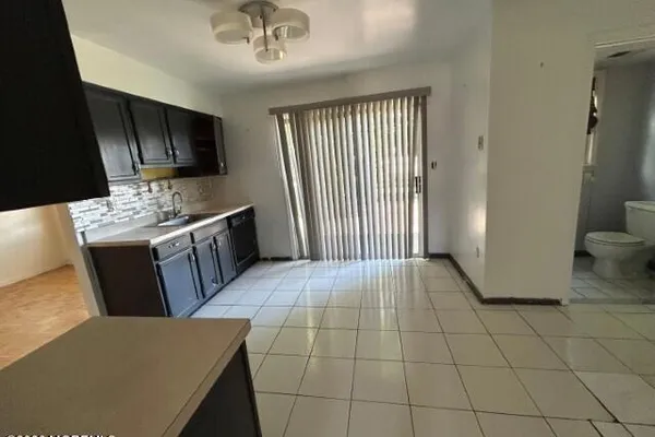 59 E NEW ST