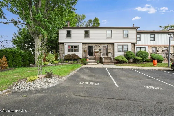 27 HIGHVIEW DR 27