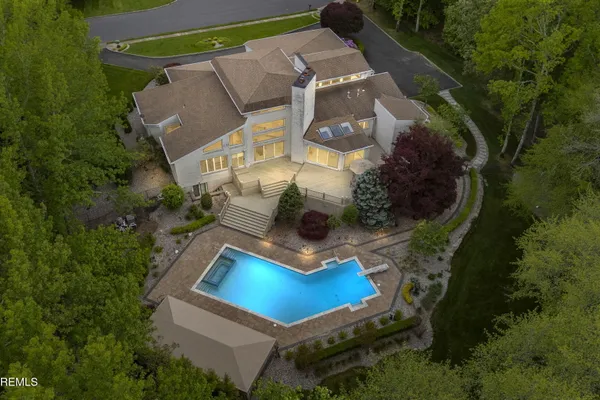 44 NIKKI CT