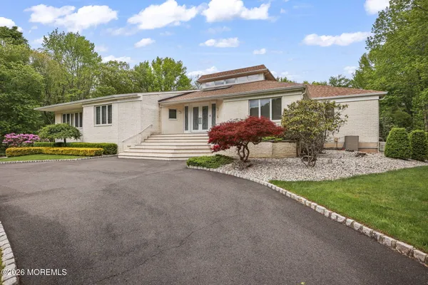 44 NIKKI CT