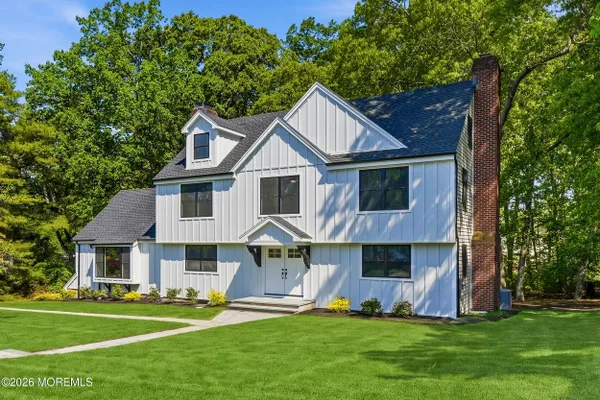 7 PILGRIM HOLLOW RD