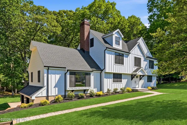 7 PILGRIM HOLLOW RD
