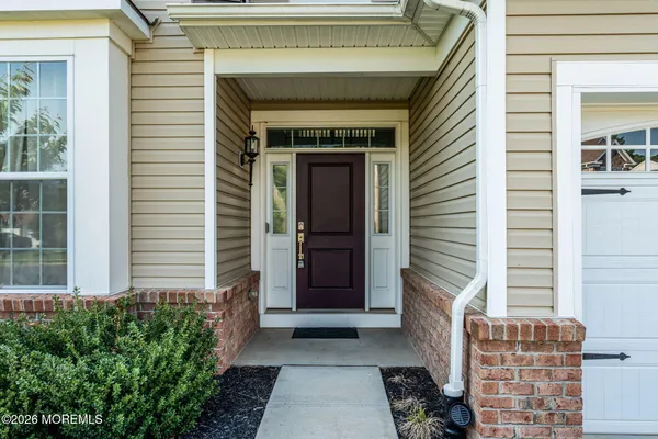 27 FLAGSTONE CT
