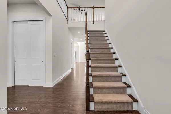 27 FLAGSTONE CT