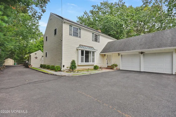 51 CLARIDGE DR