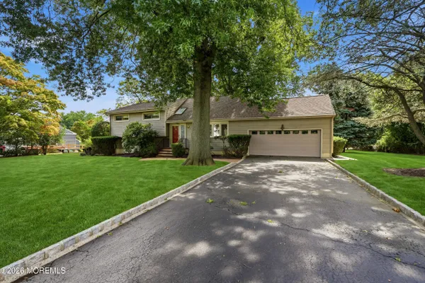 40 ARLENE DR