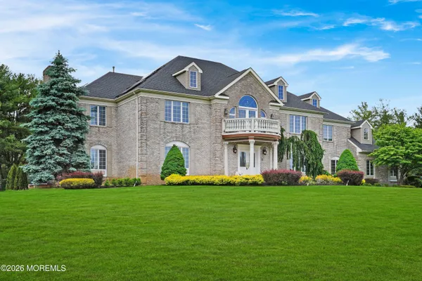 9 COLONY DR