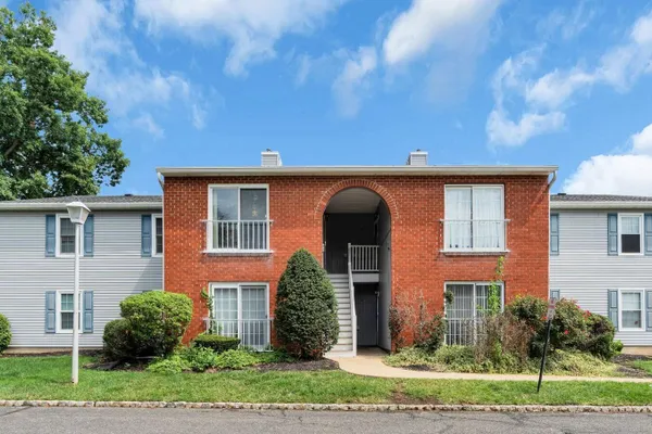 508 HARDING RD 3
