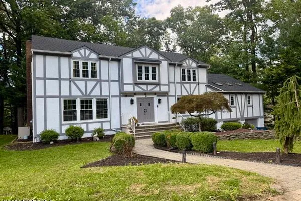35 RUBY DR