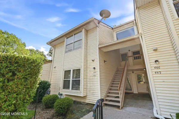 444 BAYBERRY CT