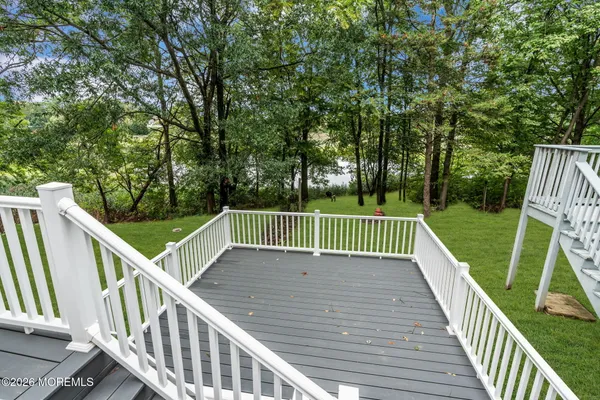9 GULL WAY