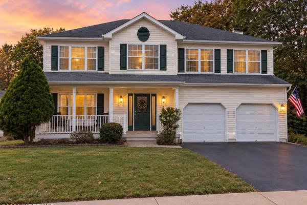2 DIAMOND LN
