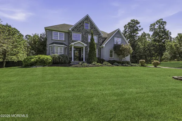 11 SWALLOW TAIL CT