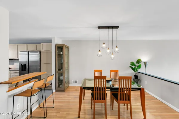 1266 OCEAN AVE 19
