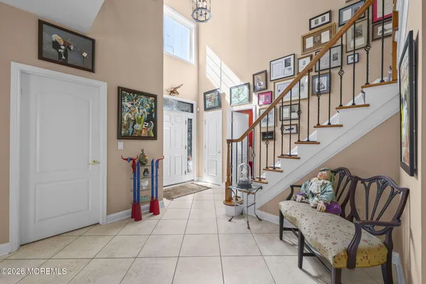 23 W PARSONAGE WAY