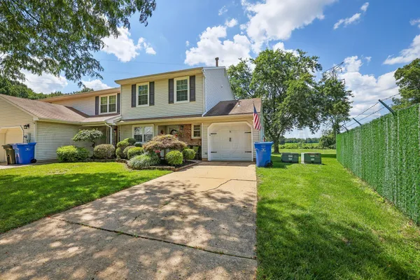 79 STAGHORN DR